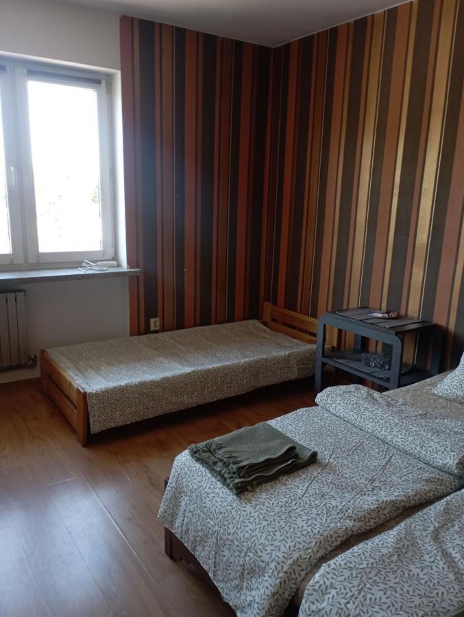 Hotel Pokoje Targowek Varsovia Exterior foto